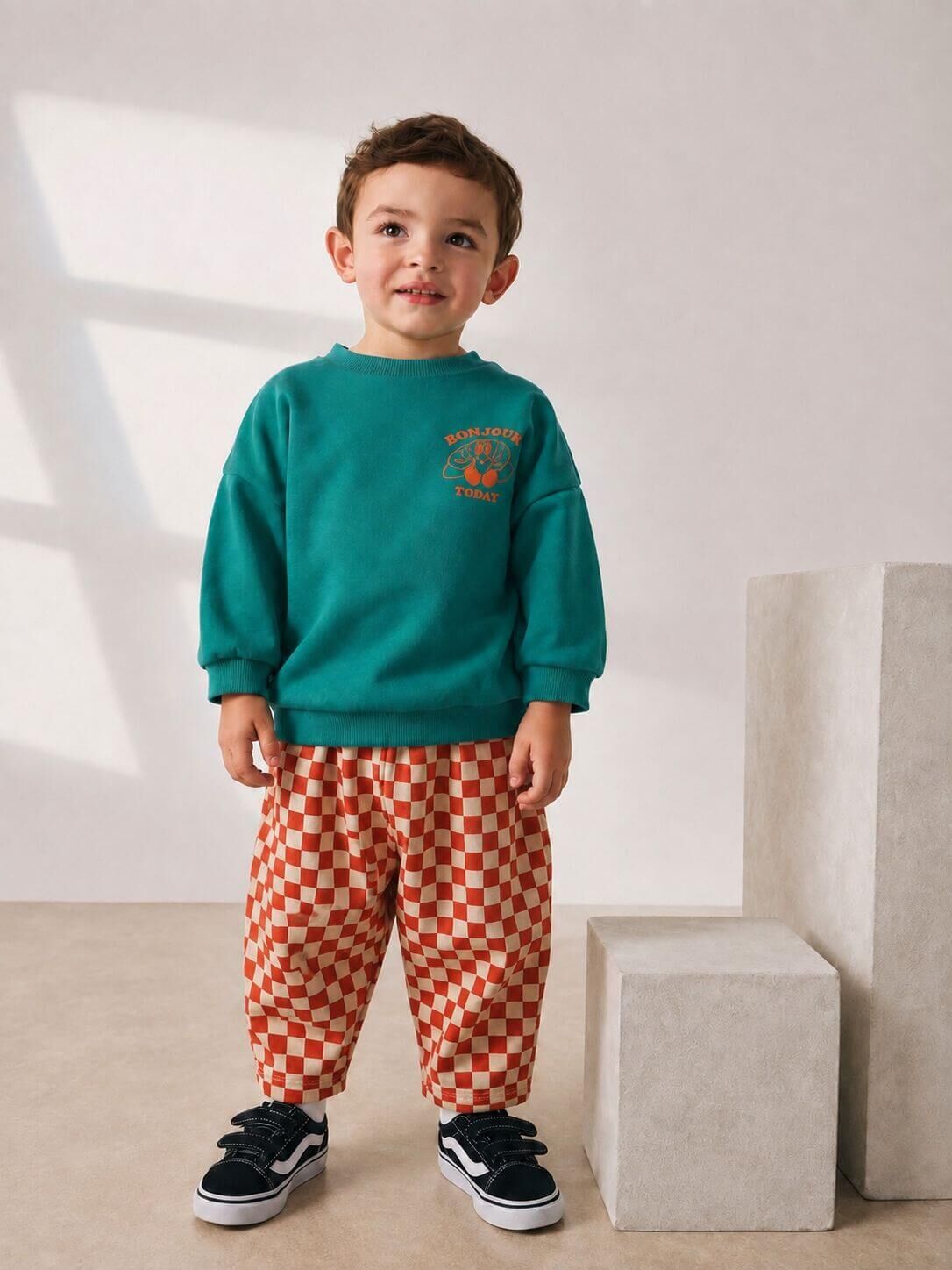 Kruvasan Baskılı %100 Pamuklu Yeşil Sweatshirt ve Kareli Pantolon - Erkek Çocuk İkili Takım