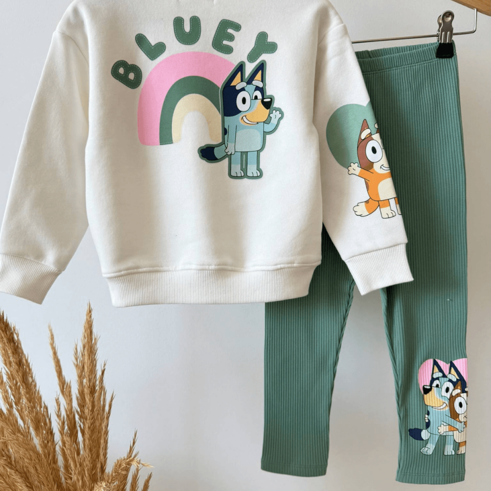 Bluey Baskılı %100 Pamuklu Sweatshirt ve Lastikli Yeşil Taytlı Alt Üst Kız Çocuk Takım